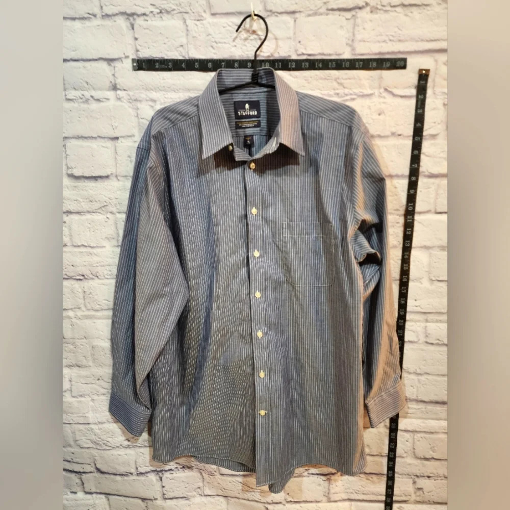 Stafford Performance men's dress shirt with blue with white pinstripes Size 16